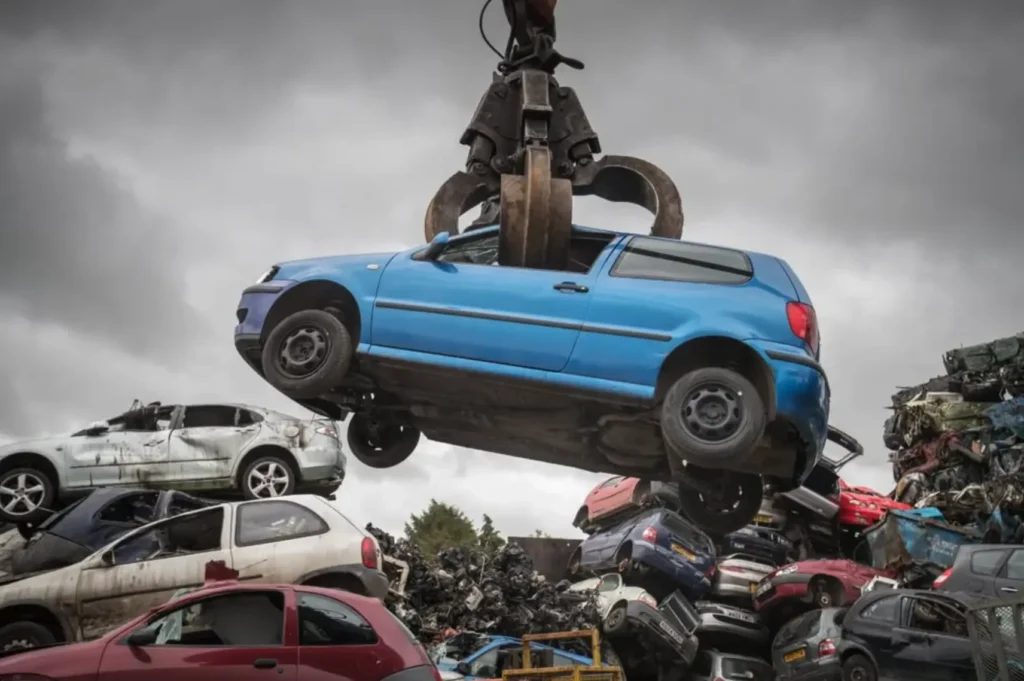 Vixens from Hell | How Much Do Wreckers Pay for Cars? What About the Paperwork